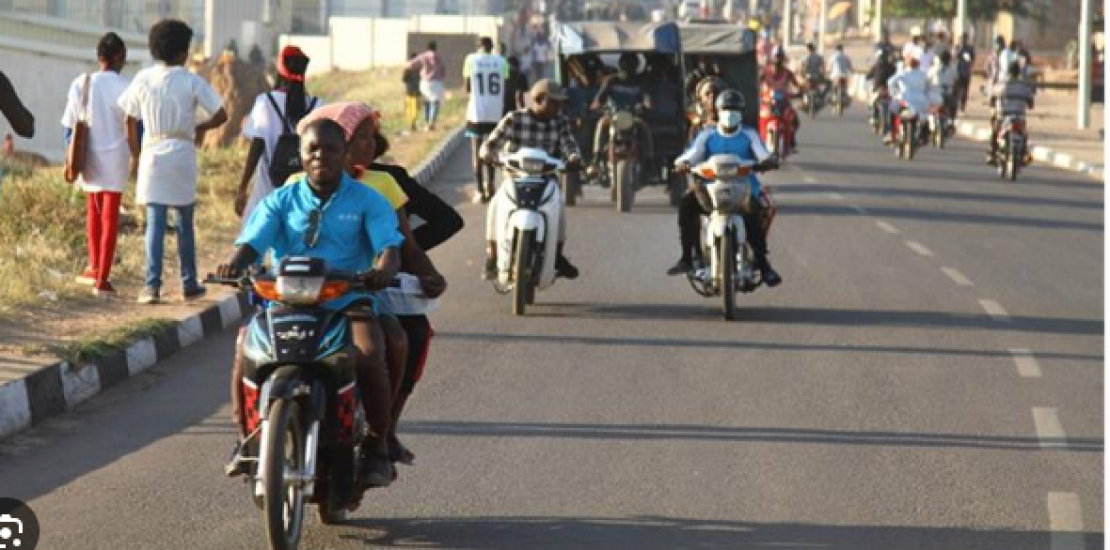  Mais de 100 mototaxistas terminam formação no Bengo.
