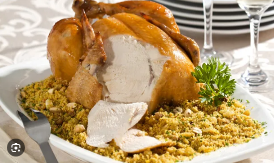 Receita do Dia: Frango de Natal recheado com Farofa!