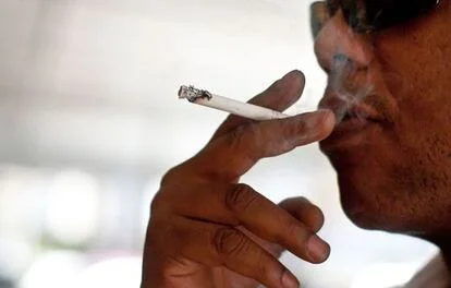 Tabaco mata cerca de 8 mil angolanos todos os anos .