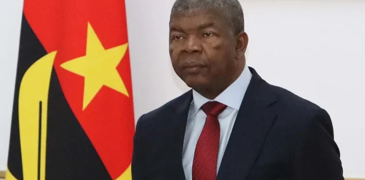 https://www.opais.ao/politica/presidente-joao-lourenco-no-egipto-para-uma-visita-oficial-de-dois-dias/