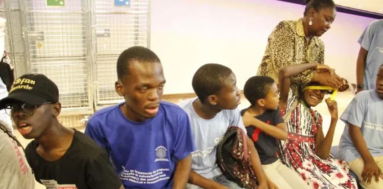900 professores capacitados para lidarem com autismo