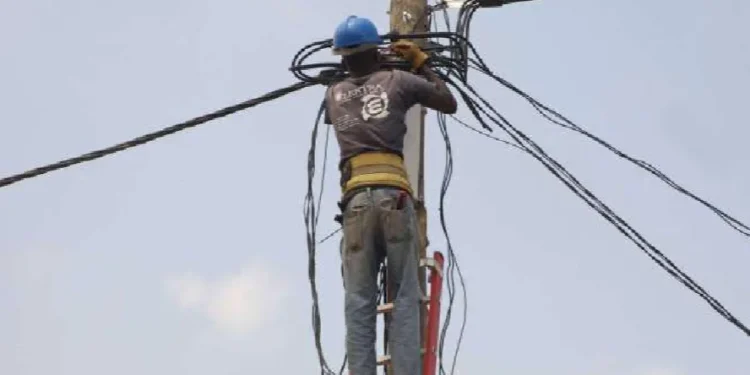 Aumento do preço da energia e água pode agravar custo de vida