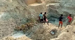 Crença em superstição “sacrifica” crianças em zonas de garimpo de ouro no Huambo.
