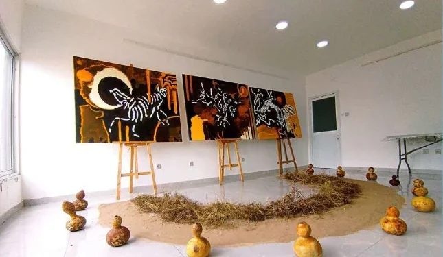 Ima Tchitanga dá ‘voz’ às comunidades afectadas pela seca no sul do país em exposição.