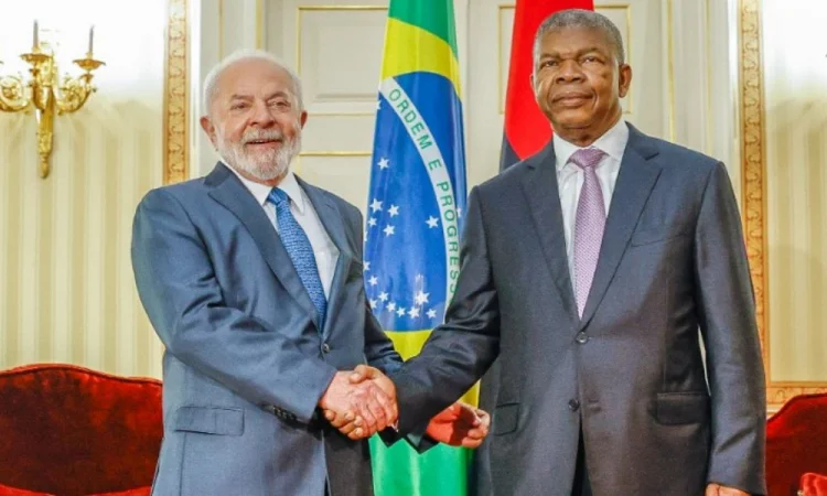 João Lourenço viaja ao Brasil para Cimeira dos BRICS.