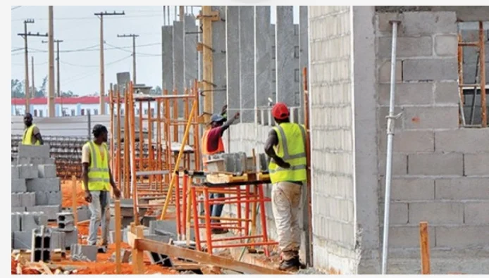 Governo do Bié reinicia construção de 14 projectos paralisados