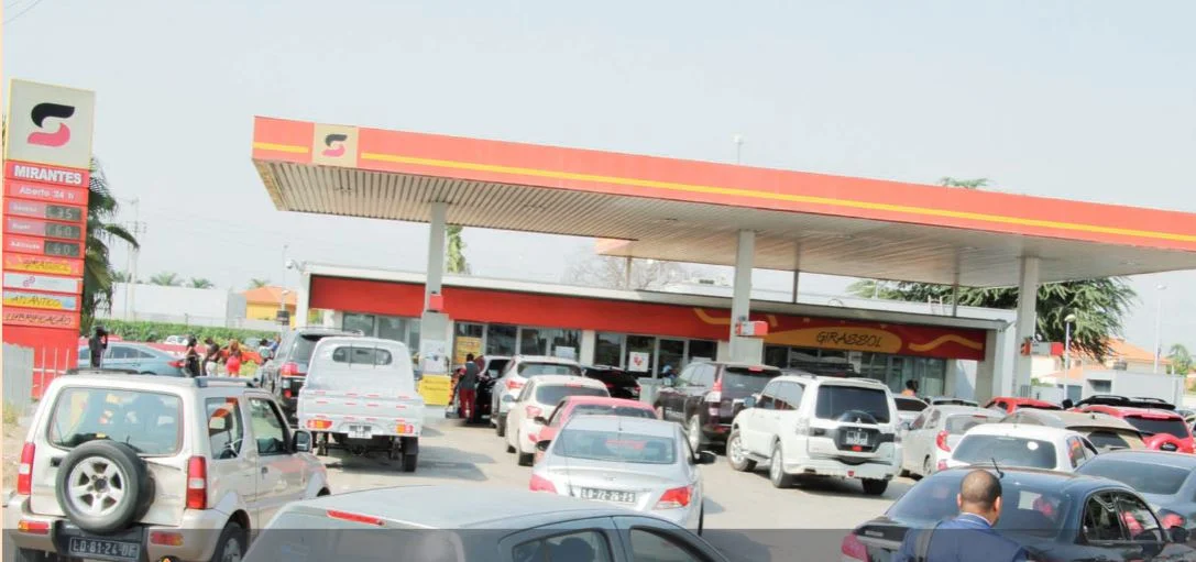 Angola gastou mais de 400 milhões de dólares
