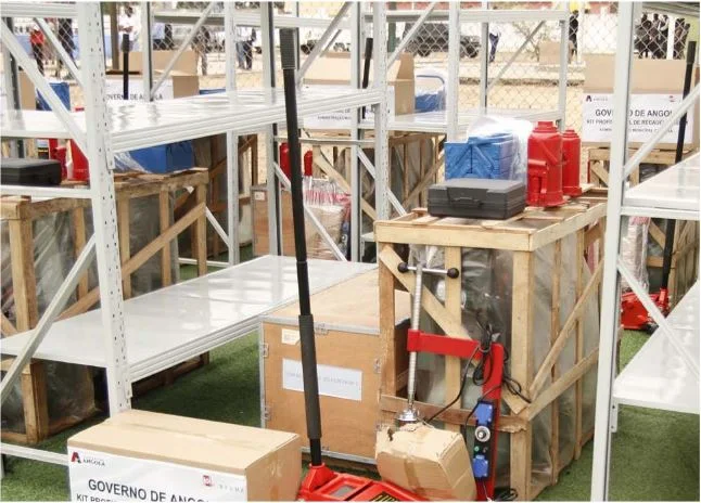 GPL apoia cooperativas sociais com entrega de kits profissionais em Viana