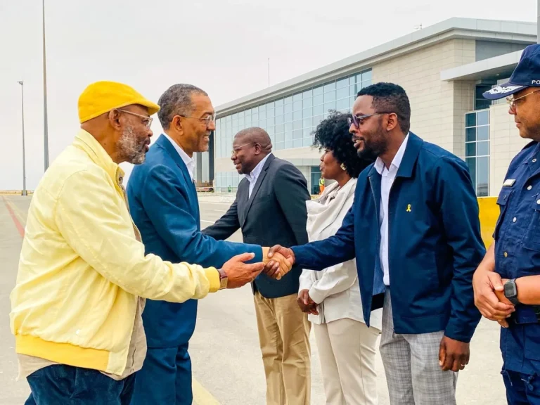 Ministro Diamantino Azevedo no Namibe,