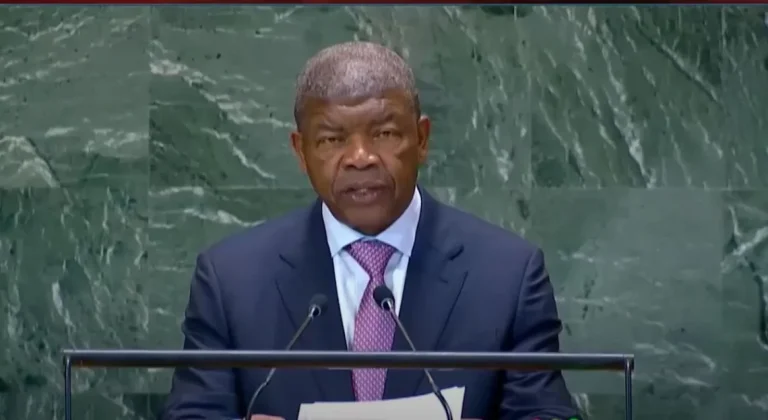 Descobrir mais Contabilistas certificados Angola Angola política notícias Jornal OPaís Política notícias Cursos de marketing digital E-books sobre história Angola Luanda Acesso a vídeos exclusivos jornal Angola 경제 análise João Lourenço “exige” assentos permanentes para África no Conselho de Segurança da ONU