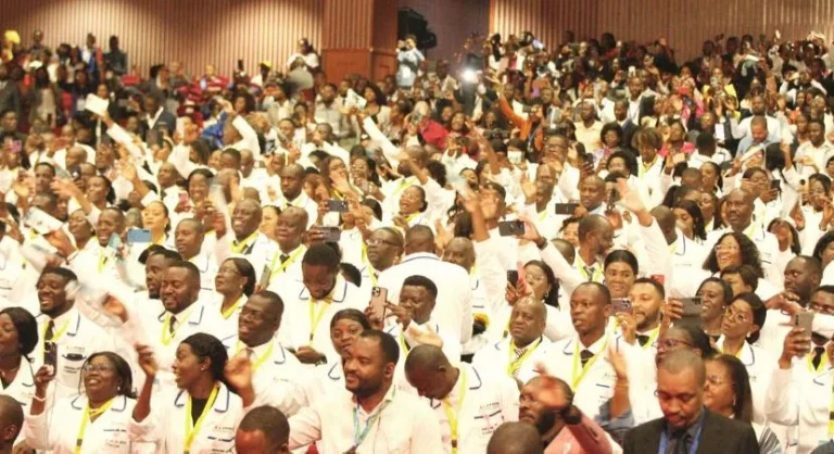 Ministério da Saúde outorga primeiros 399 especialistas em Medicina Geral e Familiar