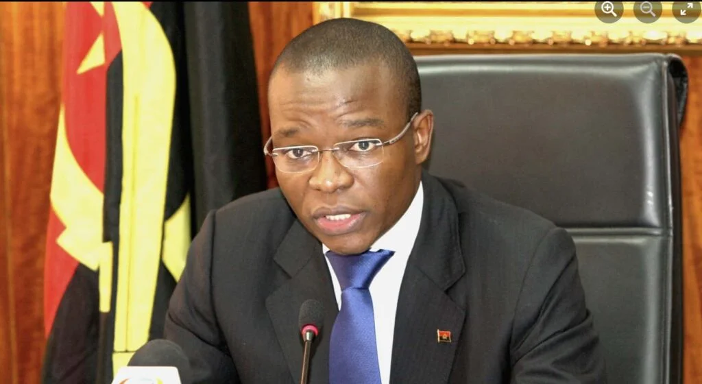 Adão de Almeida promete colocar o Parlamento ao serviço do cidadão