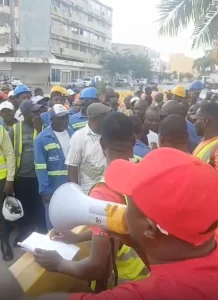 AGL diz que trabalhadores têm sido alvos de “pressões e ameaças”