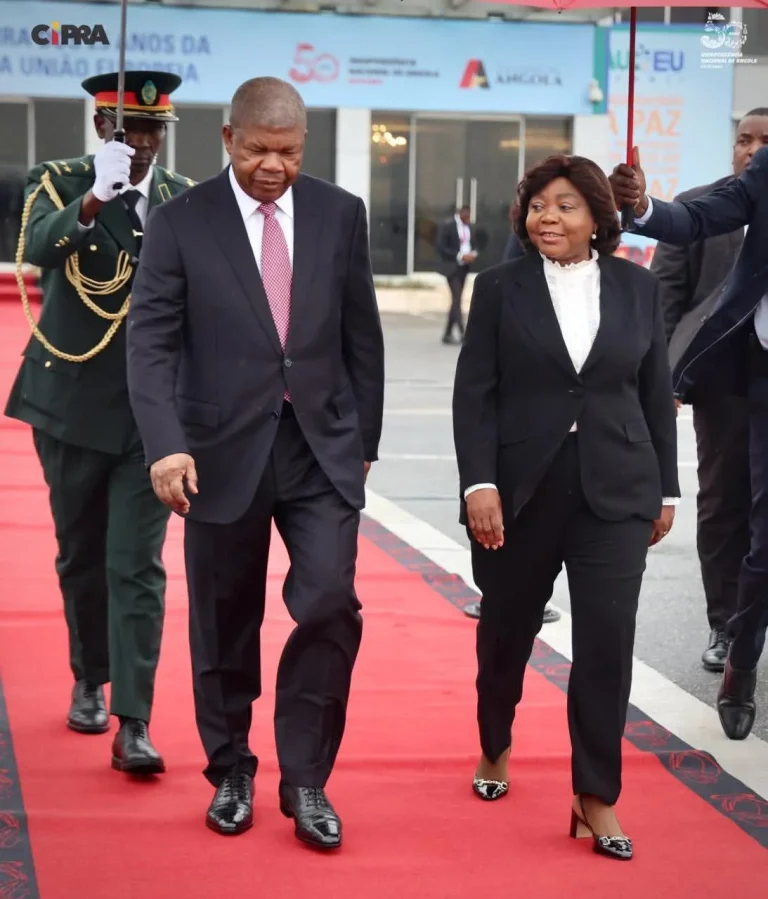 PR a caminho de Abidjan