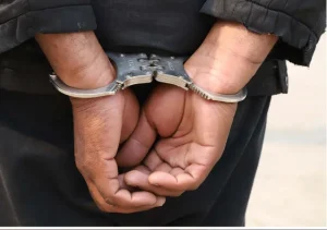 Professor de 52 anos acusado de abuso sexual contra aluna de 15