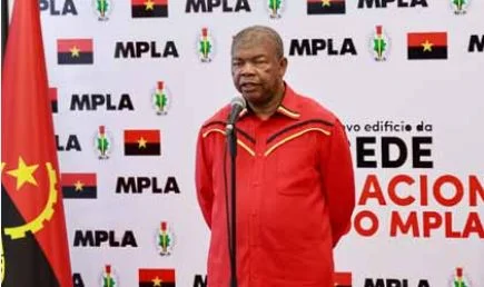 Presidente do MPLA volta a pedir que se aguarde pelo congresso de 2026 para se conhecer o candidato do partido