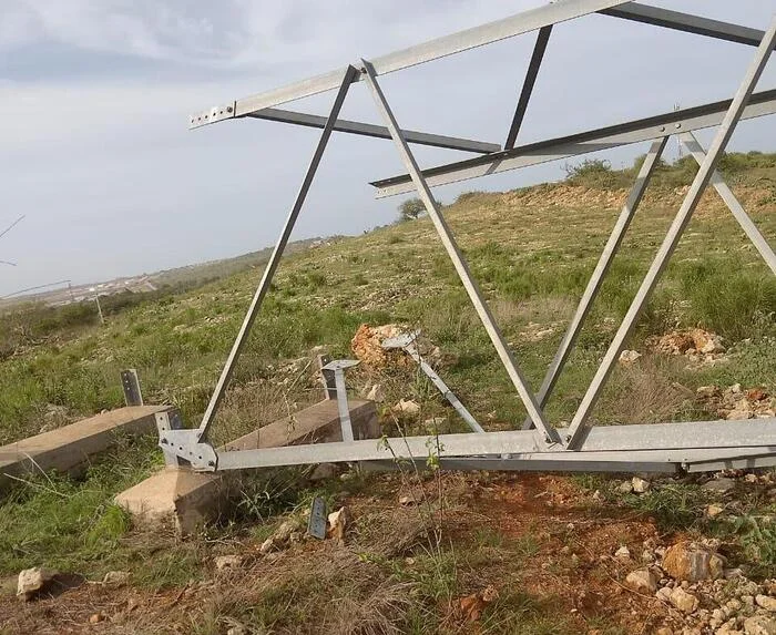 vandalização de linha de alta tensão.