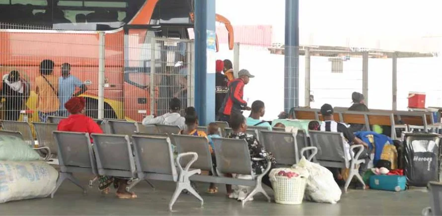 Quadra festiva: Compra de bilhetes para viajar para outra província só com quatro dias de antecedência