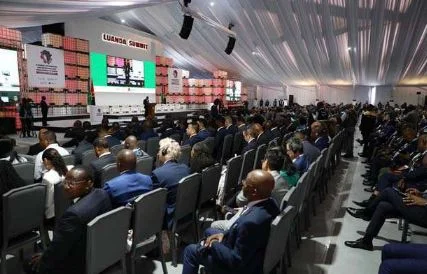 Europa vai mobilizar 15,5 mil milhões de euros para acelerar a produção de energia renovável em África.