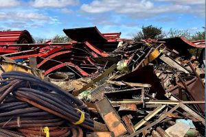 Quarenta e nove casas de compra e venda de material ferroso já estão encerradas na província da Huíla, no âmbito da operação denominada “escudo”, liderada pelos órgãos de defesa e segurança do Estado.