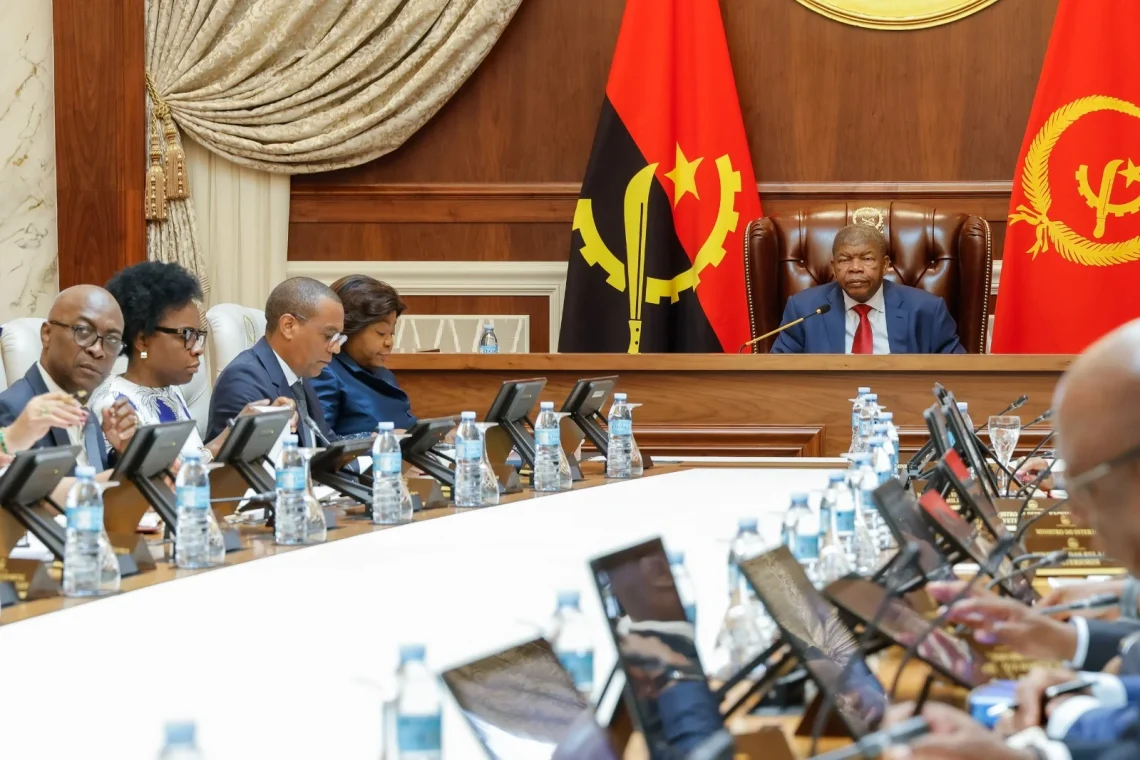 executivo vai fazer cortes aos subsídios.