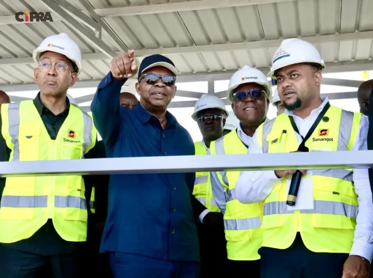 Presidente da República avalia evolução das obras da Refinaria do Lobito com gastos acima de 1 bilião de dólares americanos