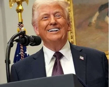 Congressistas dos EUA vão à Dinamarca enquanto Trump ameaça anexar Gronelândia