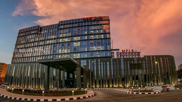 MPLA lamenta morte do político João Bakala