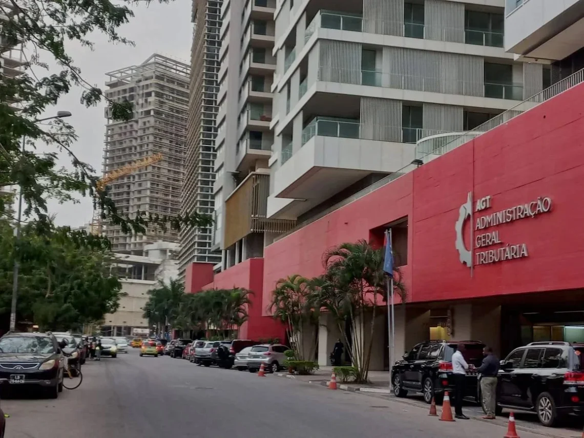 AGT suspende mais de 800 NIF de empresas no Cubango