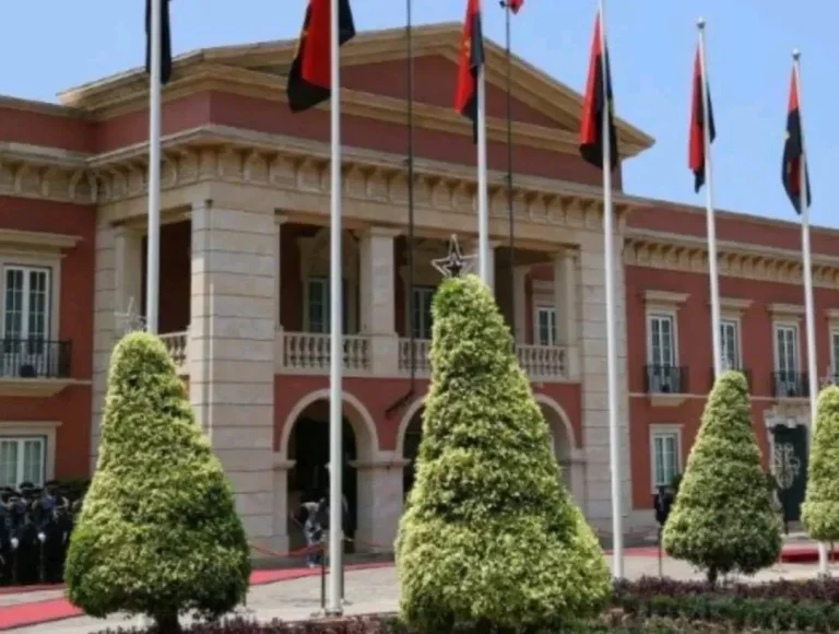 Mensagem do Presidente da União Africana entregue ao homólogo da RDC