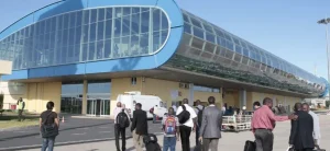 Estudo considera urgente descentralização de vôos internacionais para Benguela e Lubango