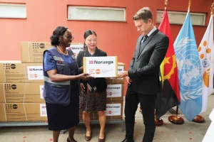 Fundo das Nações Unidas para a População entrega materiais de saúde ao MINSA