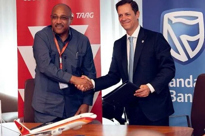 TAAG e Standard Bank facilitam compra de bilhetes de passagem a prestações mensais