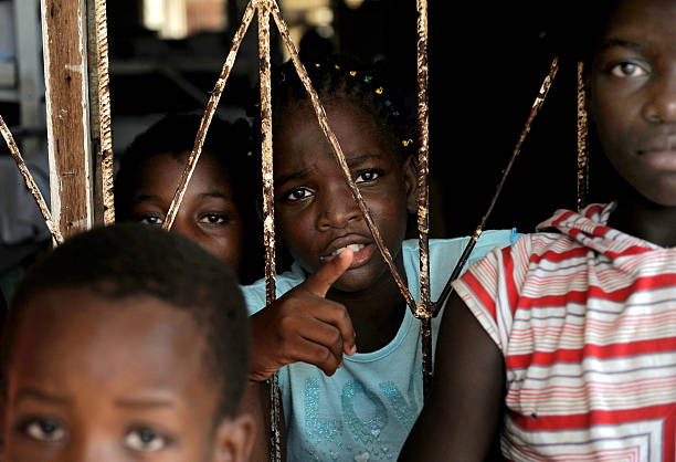 A Superlotação nos lares de acolhimento.