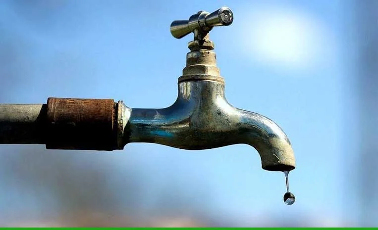 Moradores dos Ramiros agasta dos com a falta de água.