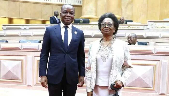 Luzia Inglês substitui Carolina Cerqueira no Parlamento.