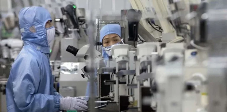 Empresas chinesas de Inteligência Artificial ultrapassam seis mil em 2025