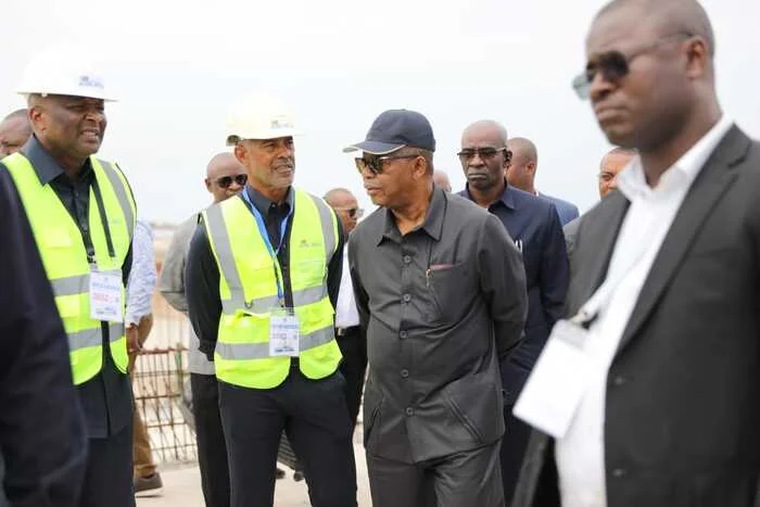 Presidente da República constata obras do maior Centro de Convenções do país com conclusão prevista para Abril