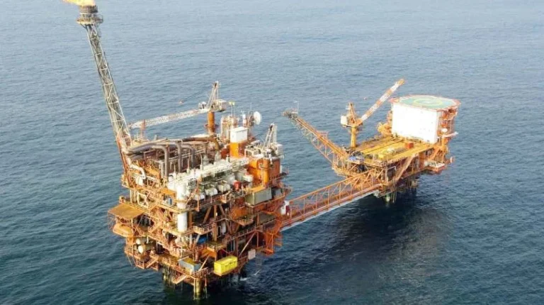 Dívida garantida com petróleo