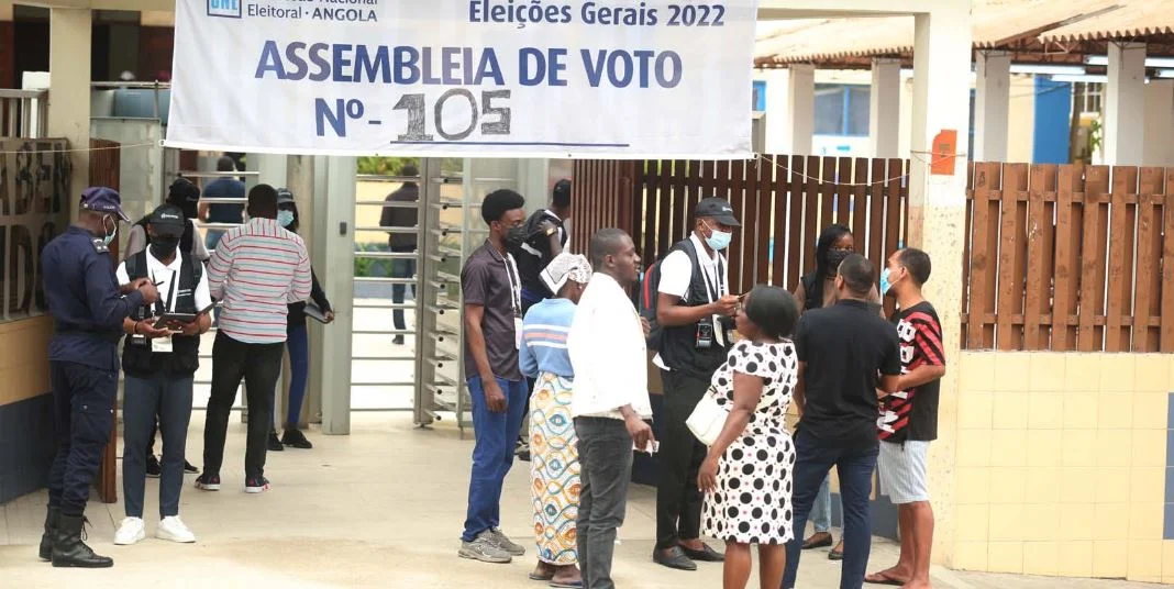 MPLA reage ao “Pacto de Transição” da UNITA e acusa oposição de criar narrativa antecipada de vitória.