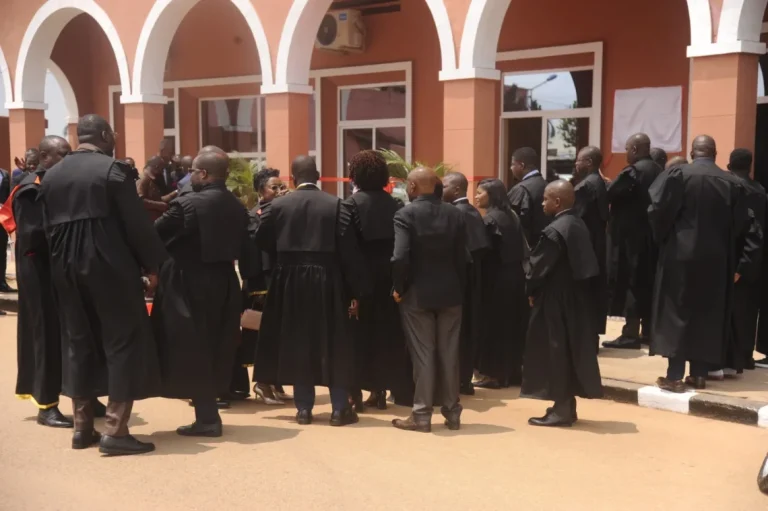 Escassez de Juízes em Cabinda.
