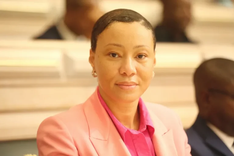 dívida suspeita atribuída à deputada Irina Ferreira em Portugal.