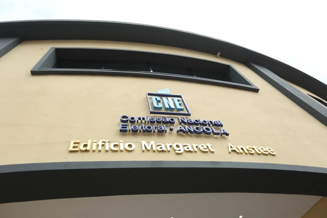 185 mil milhões de kwanzas sob gestão da CNE.