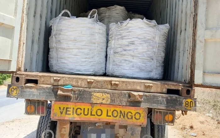 Trinta e cinco toneladas de minérios apreendidas no Cabo Ledo.