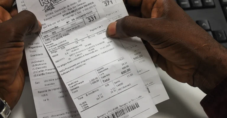 AGT lança factura premiada.