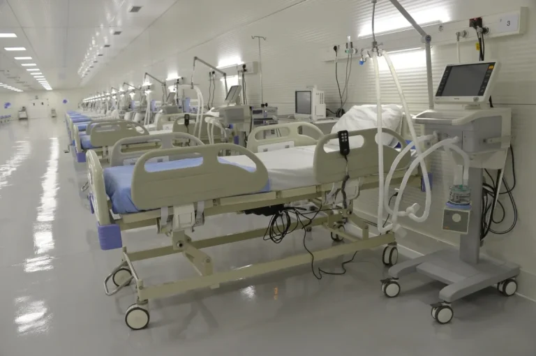 Unidades hospitalares vão ser reforçadas com mais de 60 mil milhões de kwanzas