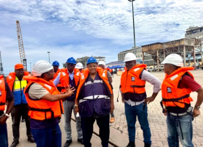 Dragagem no Porto do Lobito.