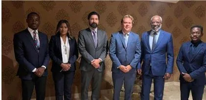 Comissão Ad-Hoc reforça cooperação.