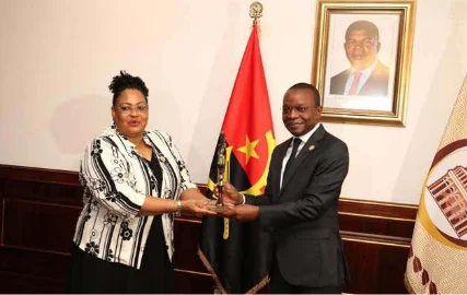 Delegação moçambicana quer aprofundar cooperação com Angola em ética parlamentar.