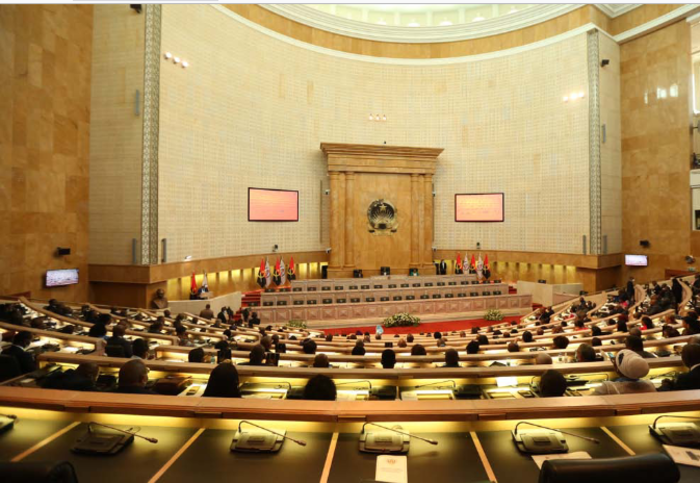 MPLA acusa UNITA de tentar “perturbar instituições”